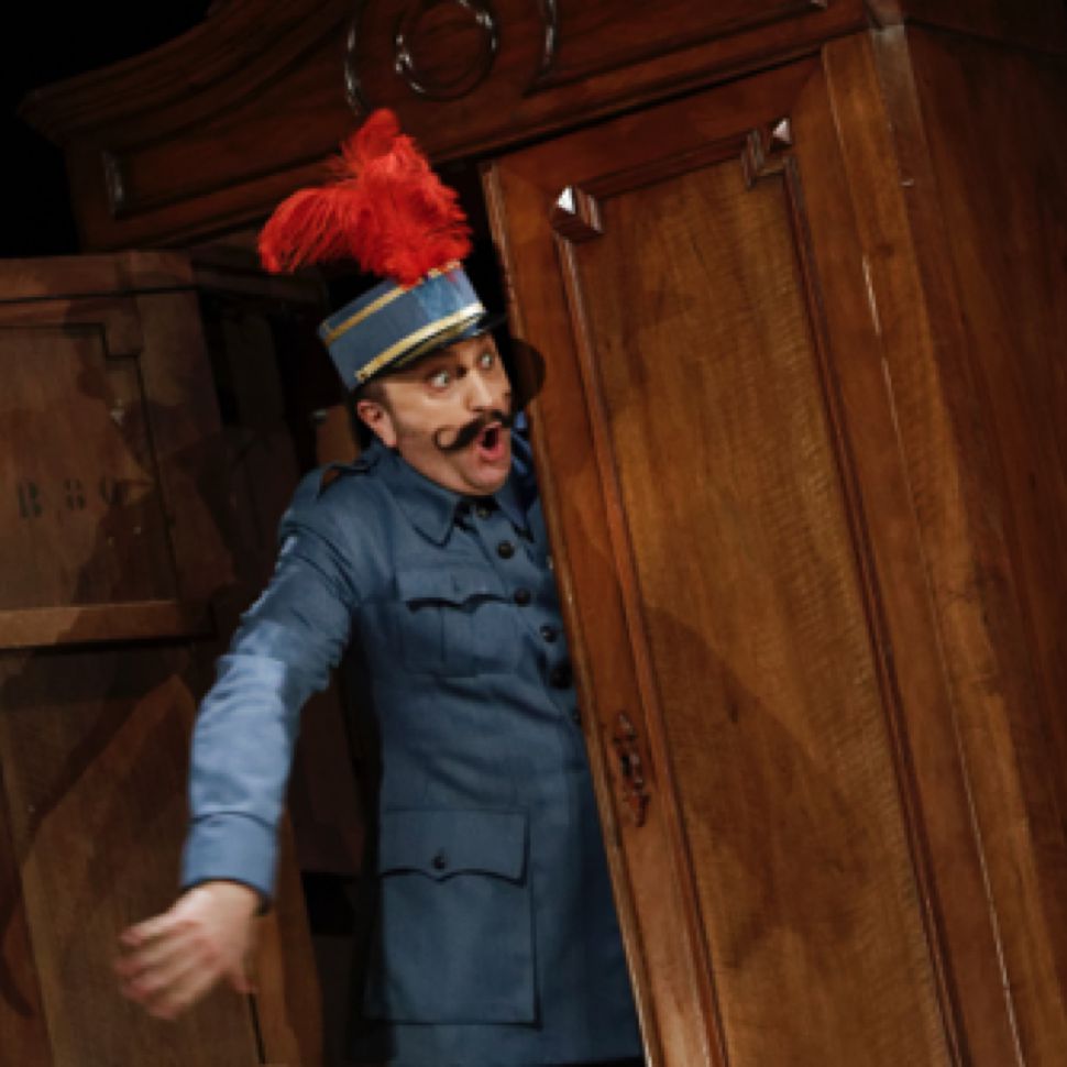 GENERALE BOUM - La Grande Duchesse - Th&eacute;&acirc;tre des Sablons, Parigi